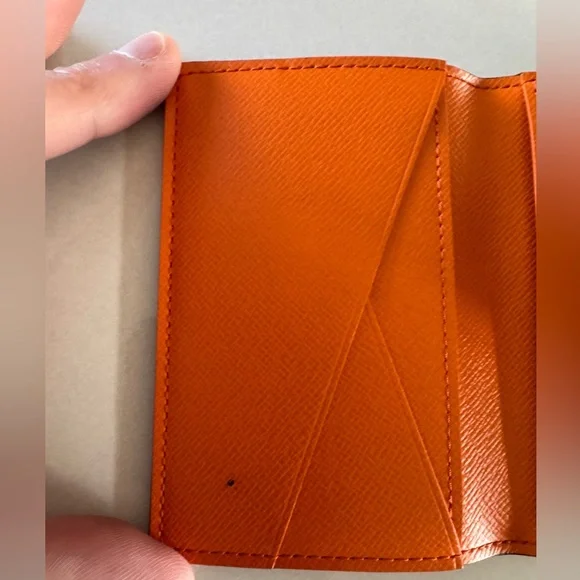 Louis Vuitton Pocket Organizer - Picture 3 of 8